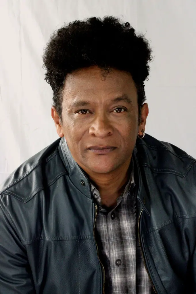 RICARDO VALENCIA BOOK (7).webp