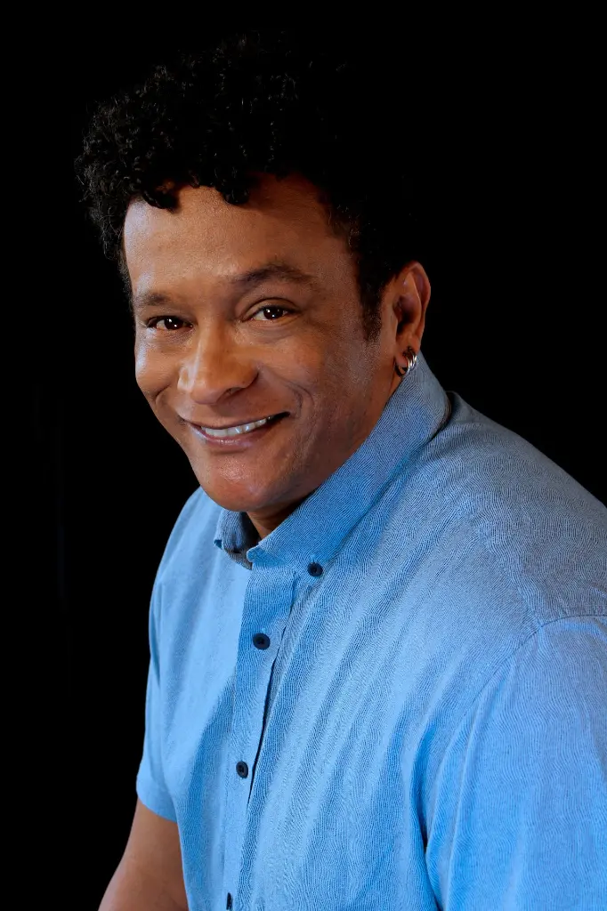 RICARDO VALENCIA BOOK (1).webp