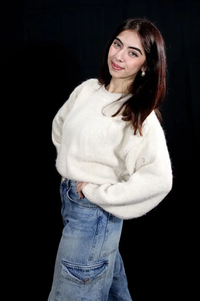 NATALIA VELASQUEZ BOOK CASTING (1).webp