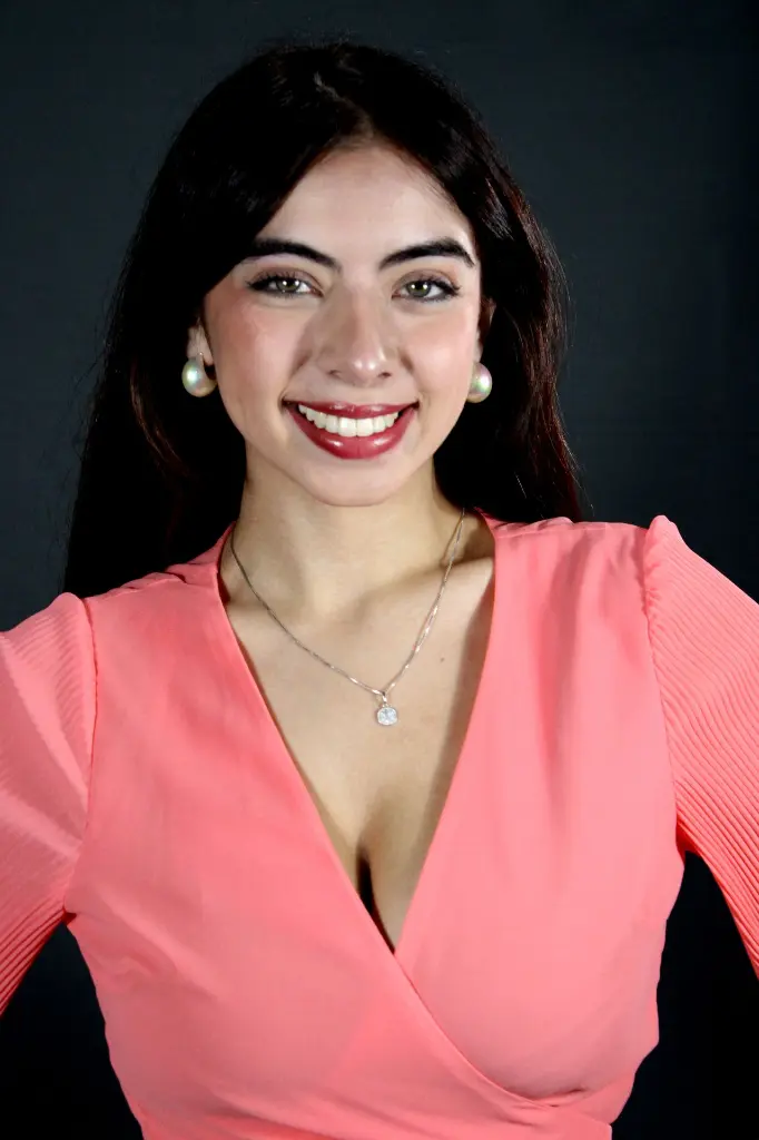 NATALIA VELASQUEZ BOOK CASTING (7).webp
