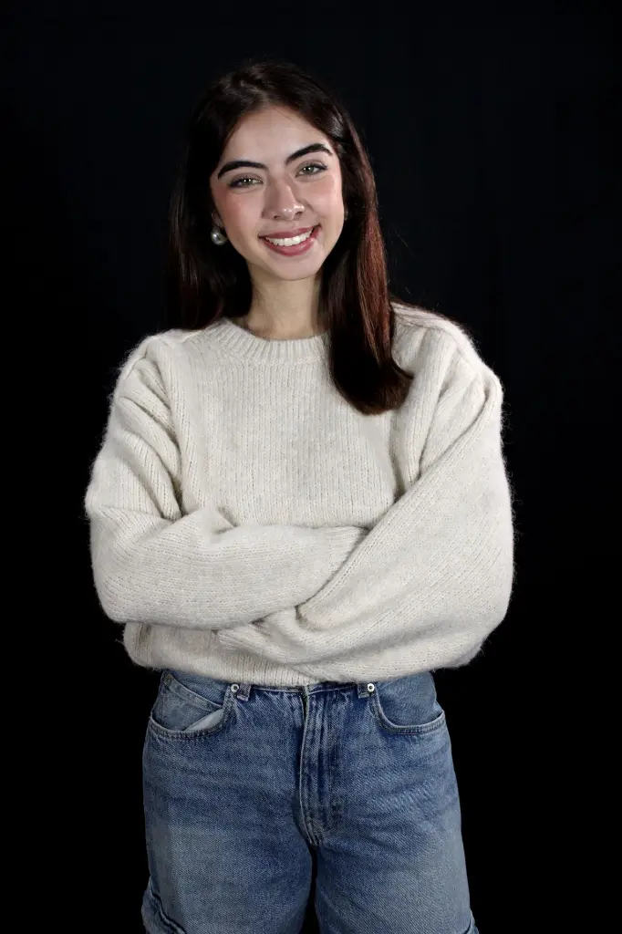 NATALIA VELASQUEZ BOOK CASTING (2).webp