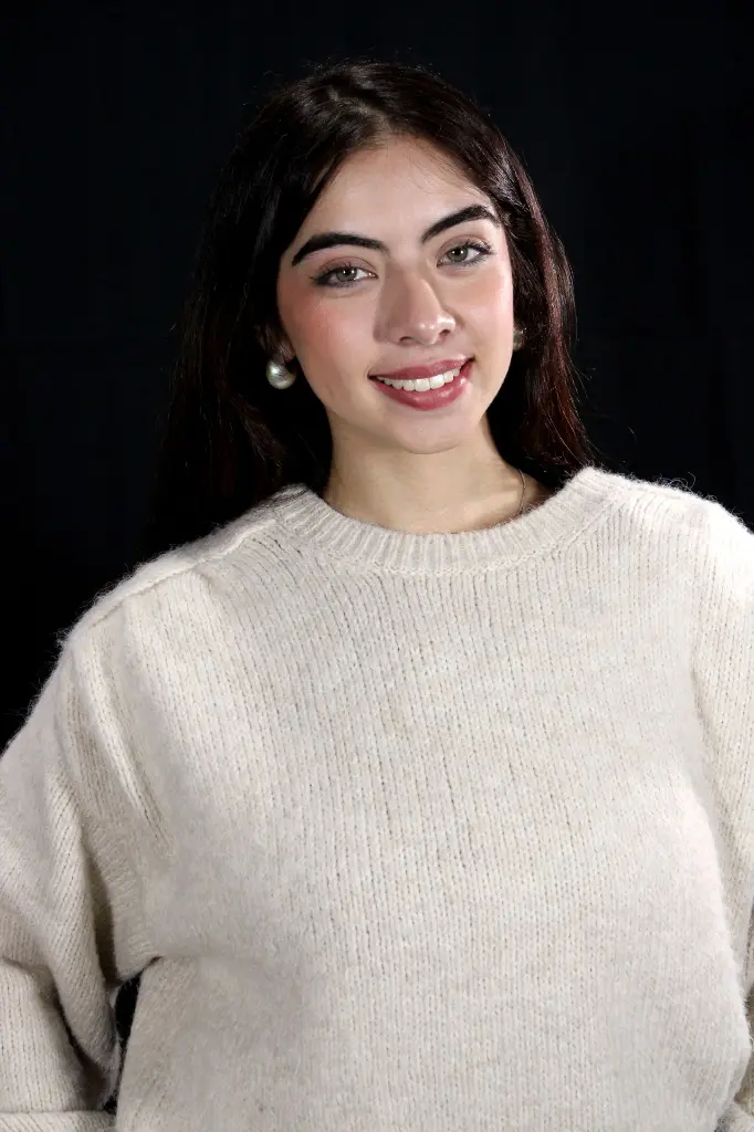 NATALIA VELASQUEZ BOOK CASTING (17).webp