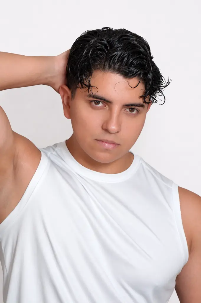 MIGUEL BOOK 7.webp